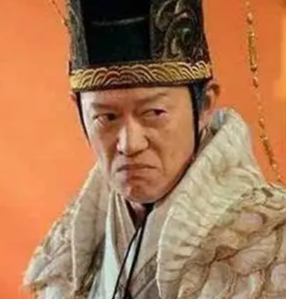 魏忠贤：权力的舞者，为何未曾谋反？