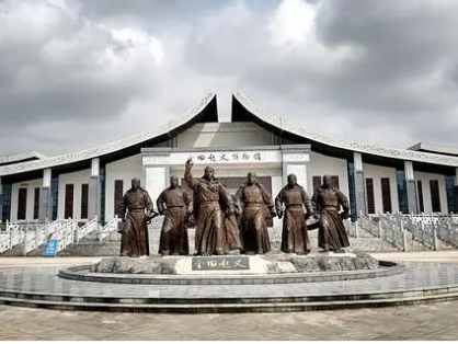 汉人与清朝共同镇压太平天国是怎么回事？原因是什么？