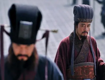 刘备与曹操：两位三国英豪的巧妙比较