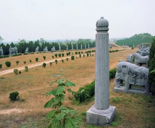 宋朝皇陵之谜：为何大多流落荒野山地？