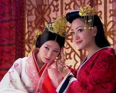 霍成君和上官太后是什么关系？二者有何联系？