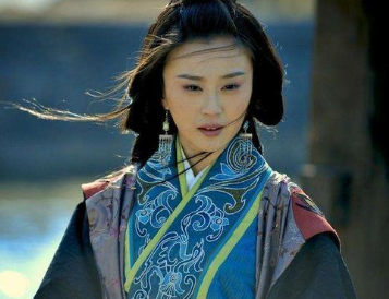 历史上真实的蔡文姬与曹操是什么关系？二者有何联系？