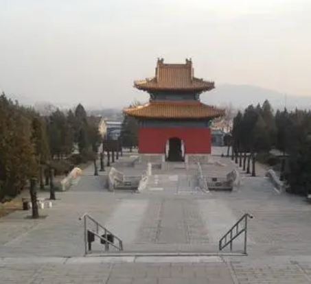 明十三陵：皇权与永恒的安息之地