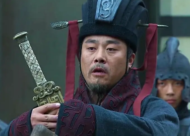 曹操为什么选猛将许褚做贴身护卫？许褚有何特殊之处？