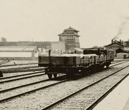 1906年4月1日，京汉铁路全线通车，开启中国铁路新纪元