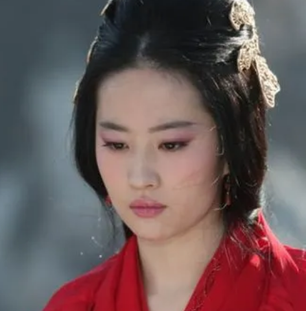解密：古代靠两个美女成就霸业的君主
