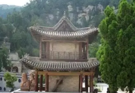 假扮皇帝骗绫缎是怎么回事：一出古代的欺诈剧