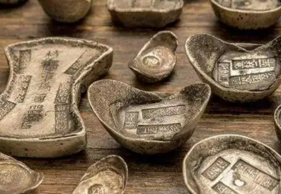 清朝大臣一年有多少俸禄？