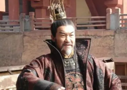 王世充废皇泰主杨侗：619年5月23日的历史转折