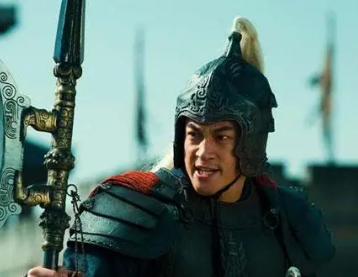 吕布：勇猛无略的武将