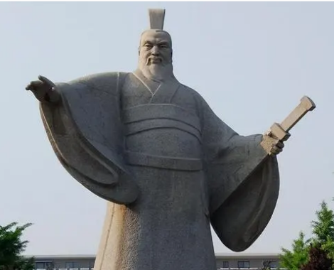 揭秘曹操的血脉之谜：他的父亲是谁?