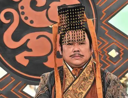 周天子的兴衰：从天下共主到落没的历史轨迹