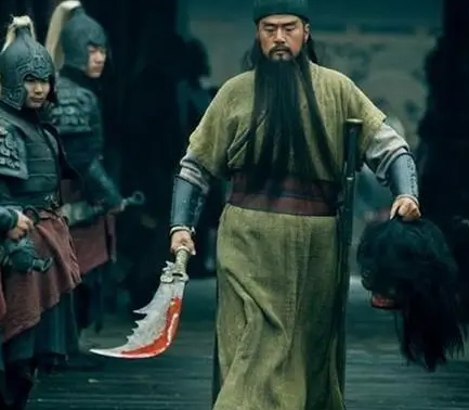 关羽轻松斩杀华雄，颜良文丑能否击败关羽？