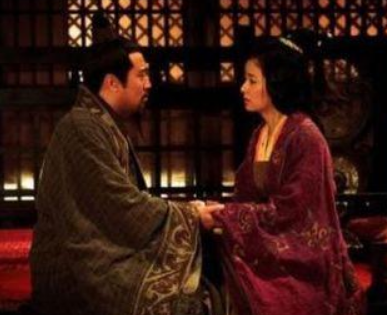 孙尚香为什么嫁给了比自己大二十多岁的刘备？