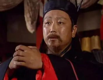 董允：智勇双全的蜀汉重臣，与诸葛亮并称的奥秘
