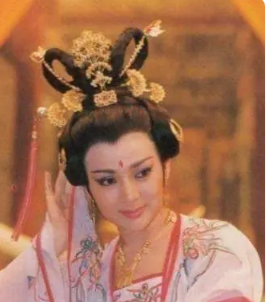 杨玉环的宠爱与皇后之位：历史背后的真相
