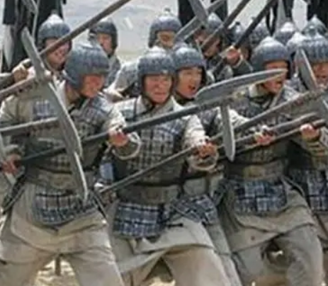古代打仗，站在第一排的士兵真的最容易死吗？