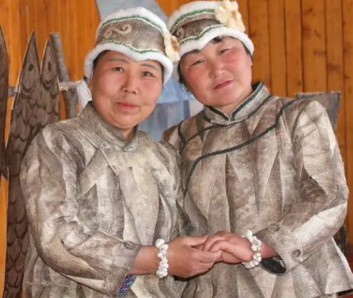 赫哲族的历史与图腾探秘，发展阶段是什么样的？