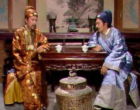 红楼梦中，甄士隐和贾雨村的名字有什么寓意？