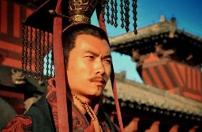 贾诩在曹魏的地位与对曹丕登基的影响