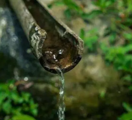 古代没有自来水大城市是怎么解决用水问题的？