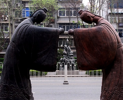 古代礼仪：一品官见到王爷要下跪吗？