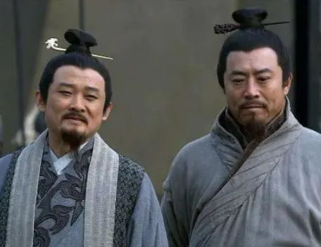 三国鼎立下的智囊团：蜀、魏、吴的谋士风云