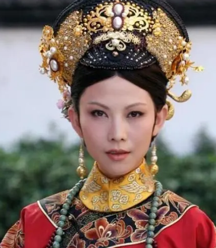 古代皇后地位之谜：为何只有被废没有降位