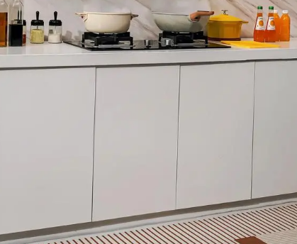 厨房如何保持干净卫生，需要定时处理
