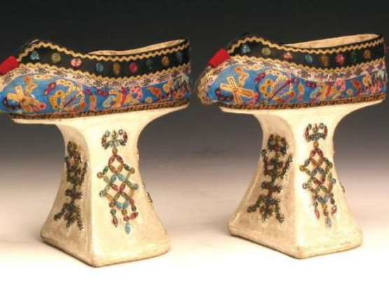 探索古代鞋子的风貌与材质