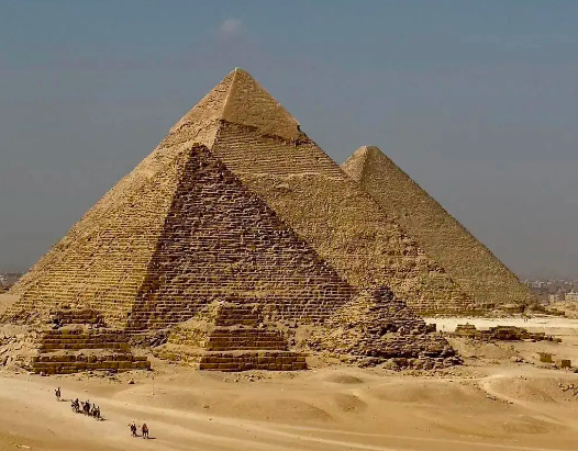 金字塔伪造说：探究现代误解与历史真相