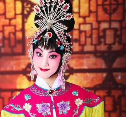 黄梅戏:安徽的地方戏曲艺术及其独特魅力