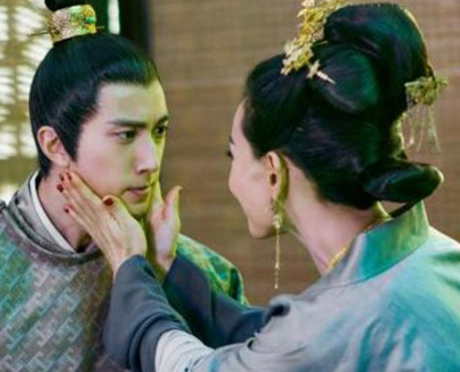 杨贵妃与寿王的感情纠葛：从深情到别离
