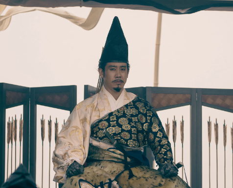 源赖朝与日本幕府制度的建立