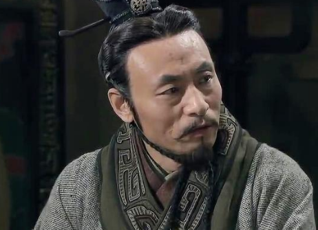 范雎与“远交近攻”：战略智慧的典范