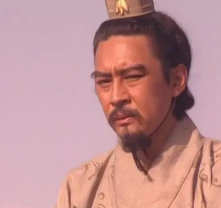 智谋与远见：郭嘉在三国谋士中的地位分析