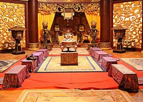 古代宫廷门槛——探究平民百姓是否有机会进入皇宫