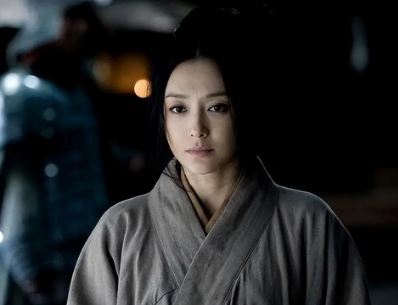 权力斗争中的悲剧：戚夫人的命运与戚父的抉择