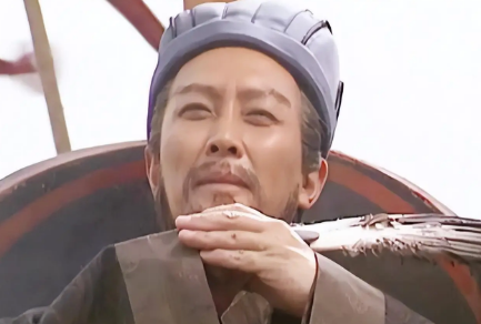 诸葛亮双腿无恙，为何行军打仗常坐轮椅？