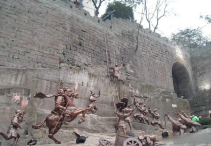 蒙哥为何死磕钓鱼城：蒙古帝国的战略执念与意外转折