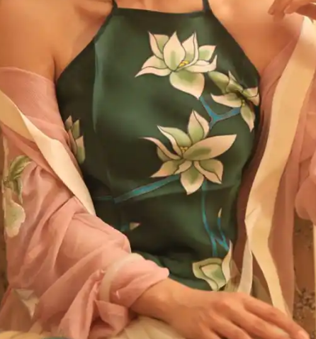 古代肚兜：东方传统服饰中的贴身艺术