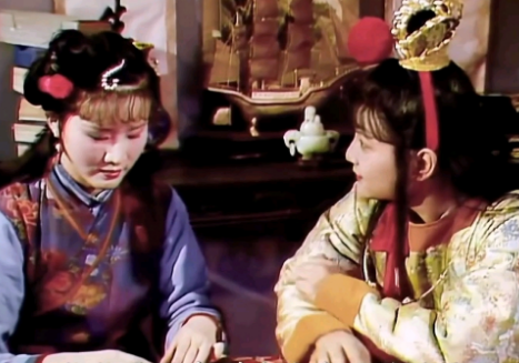 镜花水月间的隐秘羁绊：宝玉与麝月的情感脉络