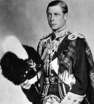 爱德华八世退位真相：爱情与政治的双重博弈