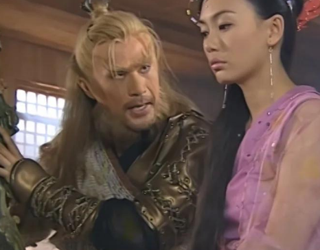 殷野王与殷素素：天鹰教兄妹的江湖羁绊