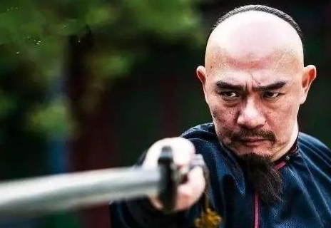 讷亲：忠臣之名下的复杂历史镜像