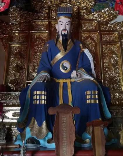 吕洞宾与东华帝君：一场跨越神话与历史的身份之辨