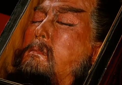 关羽“死后睁眼”：历史、文学与科学的交织解读