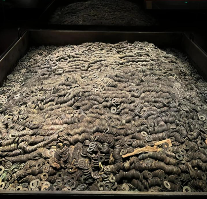 海昏侯墓开棺：千年尸骨的考古谜题与历史回响