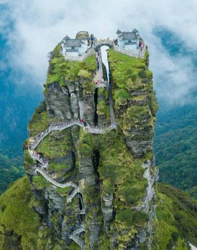 梵净山：中国佛教五大名山中的弥勒菩萨道场