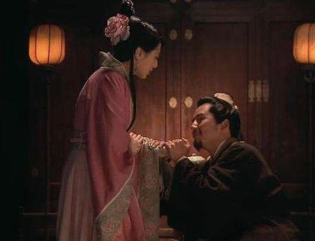 卢俊义杀李固：忠义表象下的权力博弈与人性悲剧